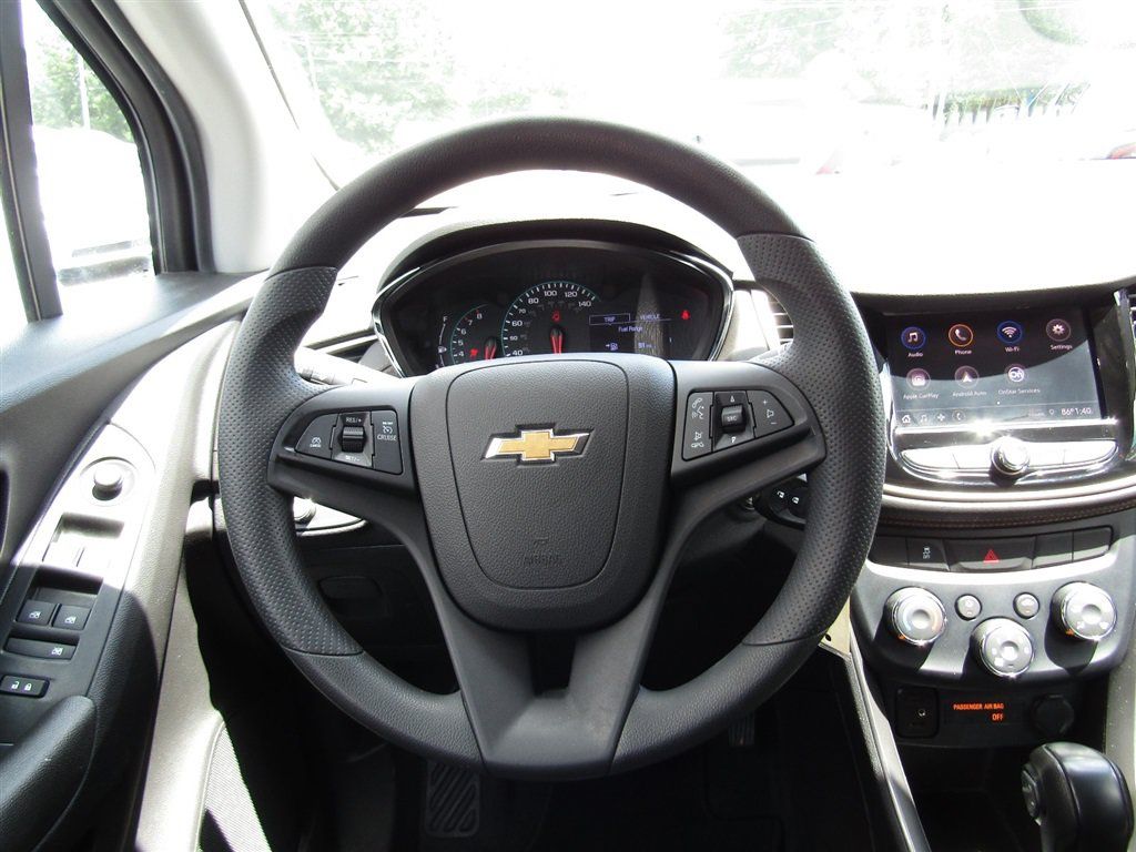 Used 2020 Chevrolet Trax LS w/ Tint and Cruise Package FWD image 26