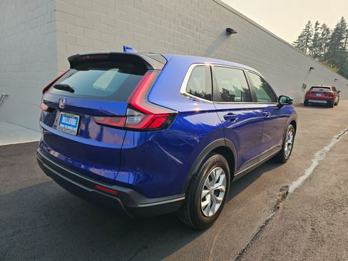 Used 2023 Honda CR-V LX image 7