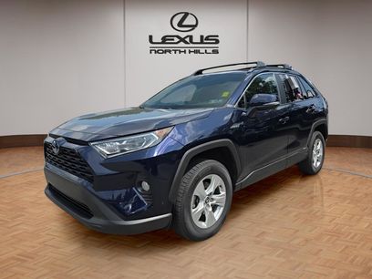Used 2021 Toyota RAV4 XLE w/ Convenience Package