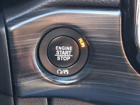 Used 2020 Jeep Grand Cherokee Altitude image 27