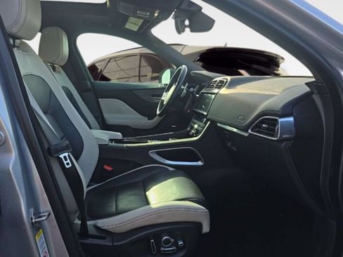 Used 2019 Jaguar F-PACE S AWD/4WD image 11