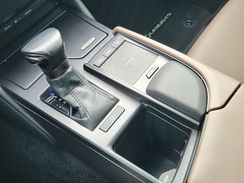 Used 2022 Lexus ES 350 w/ Accessory Package 2 FWD image 18
