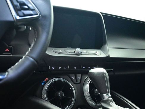 Used 2018 Chevrolet Camaro SS image 41