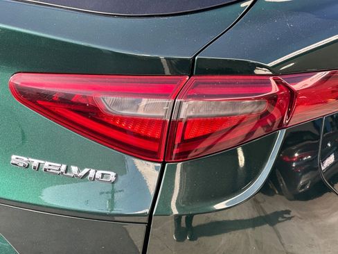 Used 2019 Alfa Romeo Stelvio Ti AWD/4WD image 27