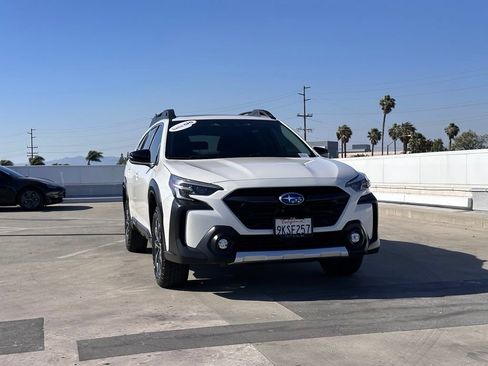 Certified 2024 Subaru Outback Limited AWD/4WD image 4