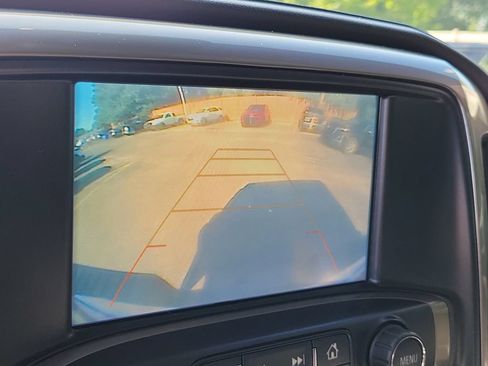 Used 2018 Chevrolet Silverado 1500 High Country AWD/4WD image 31