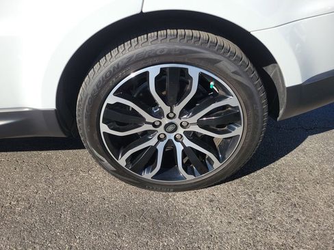 Used 2021 Land Rover Range Rover Sport SE image 5