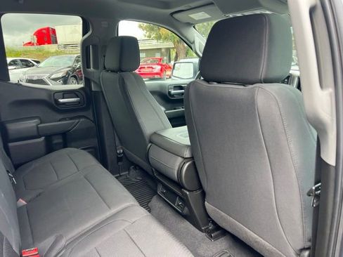 Used 2020 Chevrolet Silverado 1500 Custom w/ Custom Value Package AWD/4WD image 23