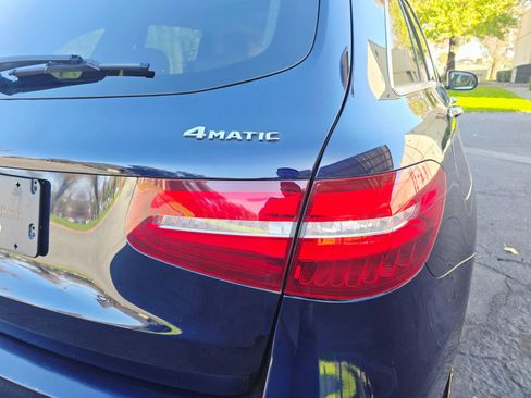 Used 2017 Mercedes-Benz GLC 300 4MATIC image 43