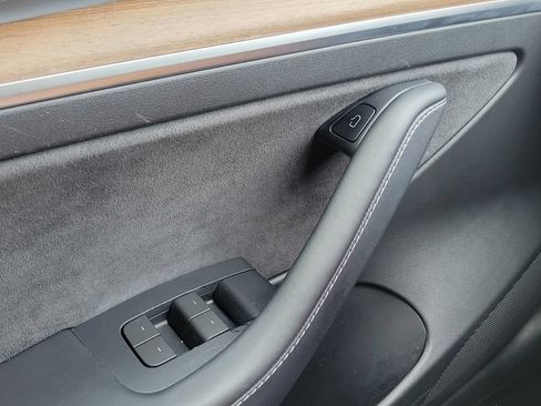 Used 2023 Tesla Model 3 Standard Range RWD image 19