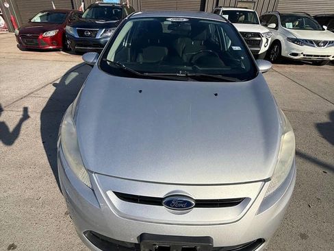 Used 2013 Ford Fiesta SE image 17
