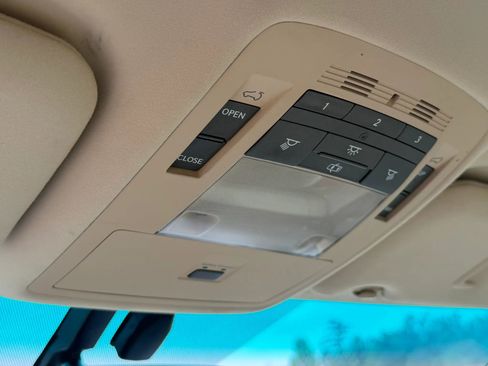 Used 2010 Lexus RX 350 2WD image 16