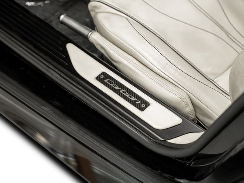 Used 2015 Aston Martin DB9 Volante image 64