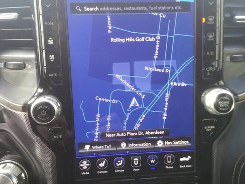 Used 2021 RAM 1500 Limited w/ Body Color Bumper Group image 29