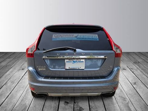 Used 2017 Volvo XC60 T6 Inscription w/ Climate Package AWD/4WD image 4