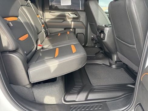 Used 2025 GMC Sierra 2500 AT4 w/ Max Trailering Package image 21