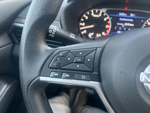 Used 2024 Nissan Altima 2.5 SV image 38