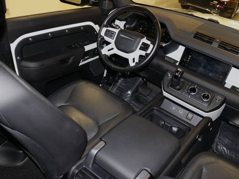 Used 2024 Land Rover Defender 110 S AWD/4WD image 53