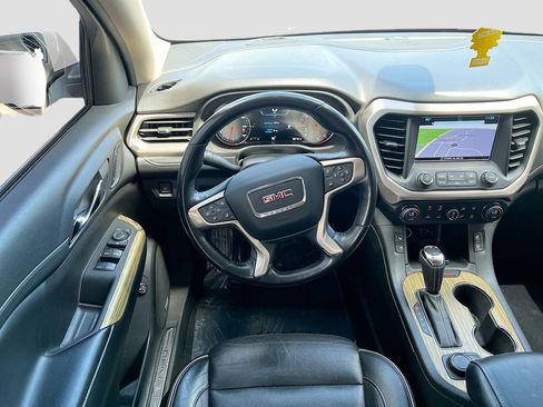 Used 2019 GMC Acadia Denali w/ Technology Package FWD image 24