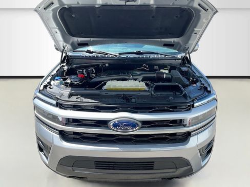 Used 2022 Ford Expedition Max XLT AWD/4WD image 32