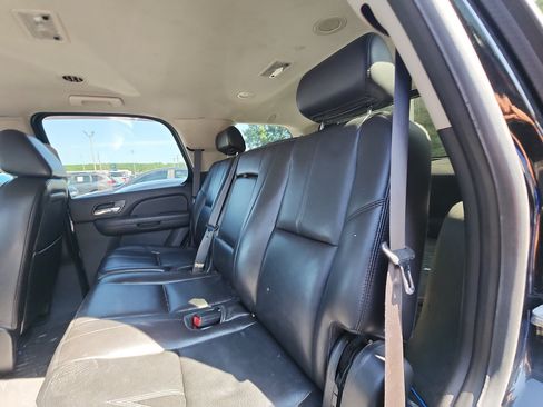 Used 2009 Chevrolet Tahoe LT w/ Luxury Package AWD/4WD image 19
