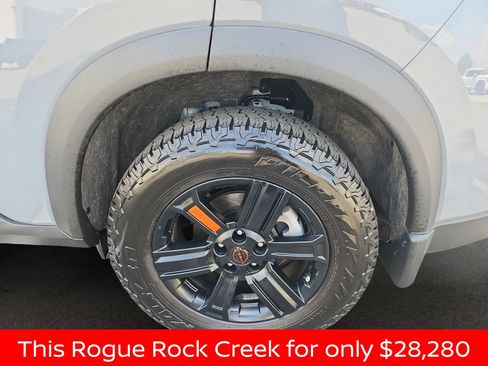 Used 2025 Nissan Rogue SV AWD/4WD image 47