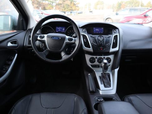 Used 2014 Ford Focus SE w/ Equipment Group 201A image 20