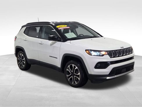 Certified 2022 Jeep Compass Limited image 14