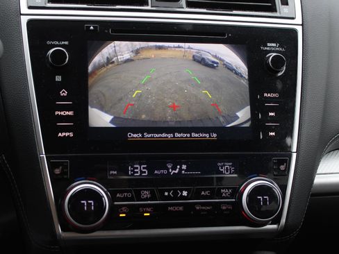 Used 2019 Subaru Outback 2.5i Premium image 15