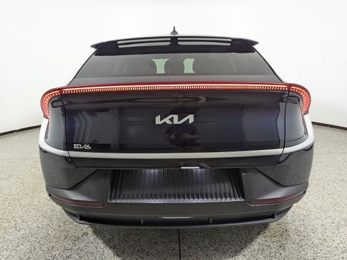 Used 2024 Kia EV6 Light RWD image 6