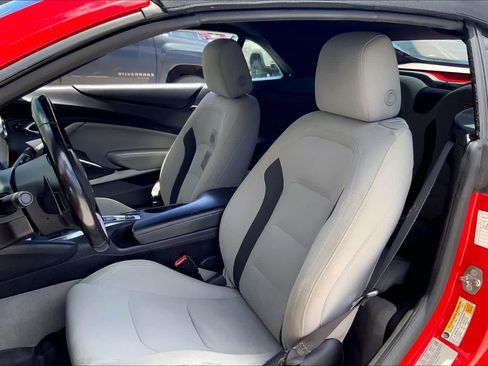Used 2018 Chevrolet Camaro SS RWD image 11