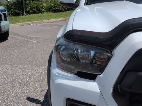 Certified 2019 Toyota Tacoma TRD Pro AWD/4WD image 10