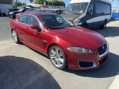 Used 2012 Jaguar XF R RWD image 2