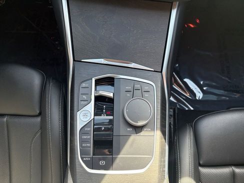 Used 2023 BMW 330i 330i w/ Driving Assistance Package image 12