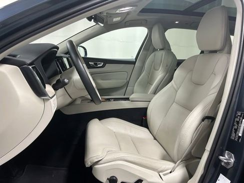 Used 2022 Volvo XC60 T8 Inscription w/ Advanced Package AWD/4WD image 6