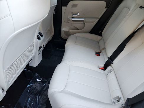 Used 2025 Mercedes-Benz GLA 250 GLA 250 image 12