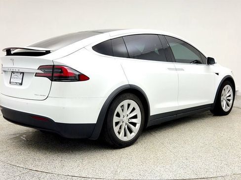 Used 2019 Tesla Model X Long Range image 4