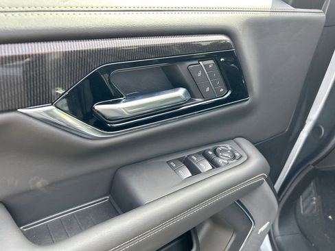 New 2026 GMC Yukon XL Elevation w/ Elevation Premium Package image 17