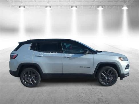 New 2026 Jeep Compass Limited image 9