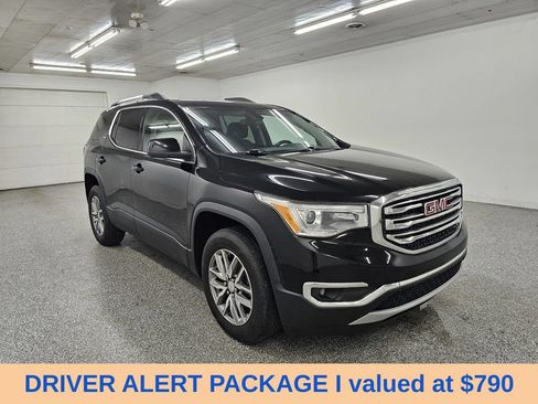 Used 2017 GMC Acadia SLE w/ Driver Alert Package I FWD image 3