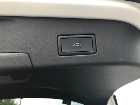 Used 2022 Volkswagen ID.4 Pro S w/ Gradient Package image 85