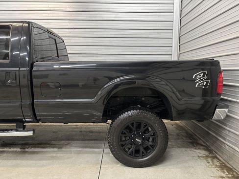 Used 2014 Ford F350 Lariat w/ Lariat Interior Package image 5