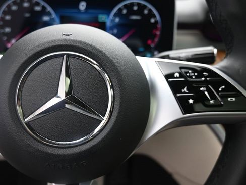 Used 2024 Mercedes-Benz C 300 Sedan image 14