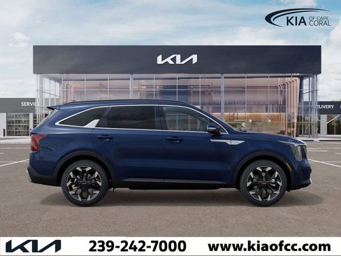 New 2026 Kia Sorento SX image 7