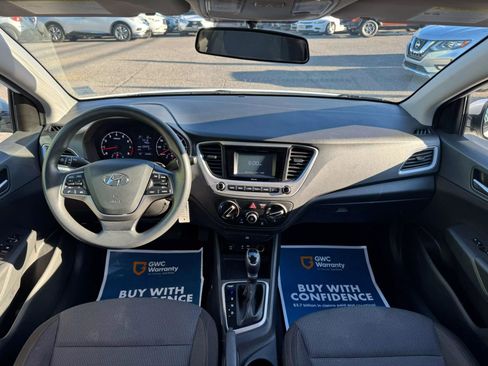 Used 2021 Hyundai Accent SE image 17