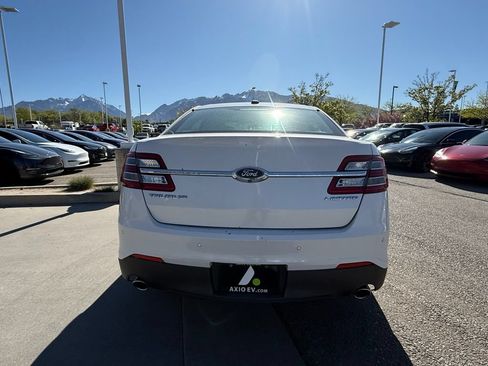 Used 2017 Ford Taurus Limited FWD image 7