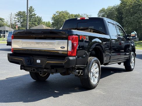 Used 2017 Ford F250 Platinum w/ Platinum Ultimate Package AWD/4WD image 8