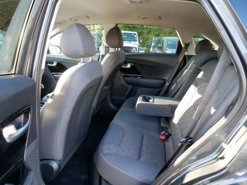 Certified 2022 Kia Niro LXS image 35