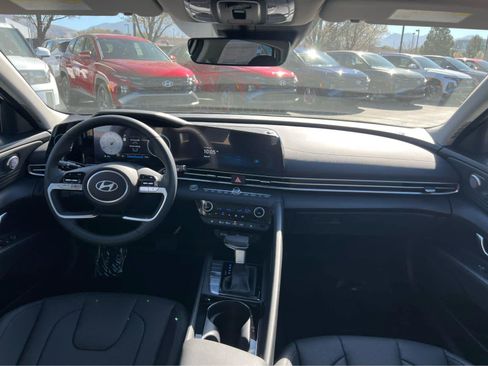 New 2026 Hyundai Elantra Limited FWD image 29
