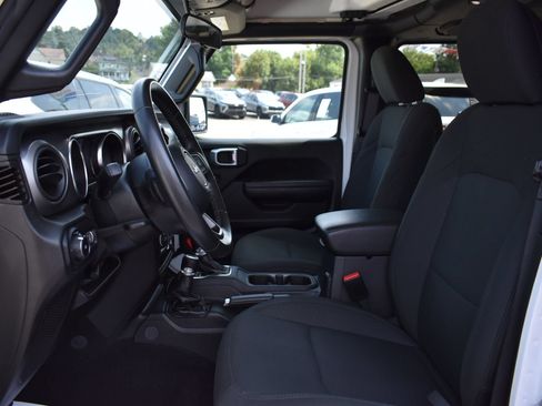Used 2022 Jeep Wrangler Unlimited Sport AWD/4WD image 12